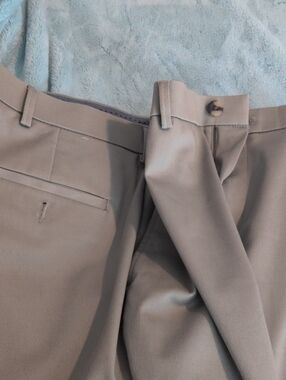 Haggar Men's Dress Pants in Gray-Taupe